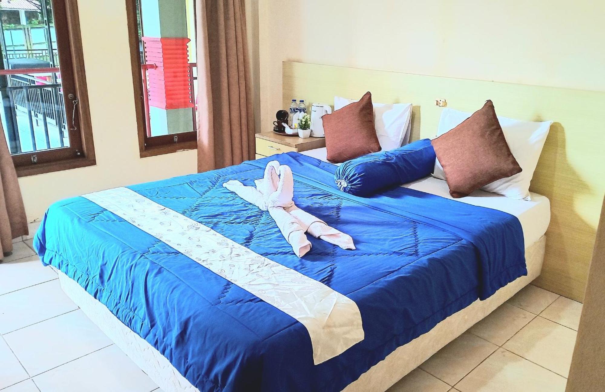Bayak Hotel Bumdes Cipayung & Resort Ciguntur Exterior photo
